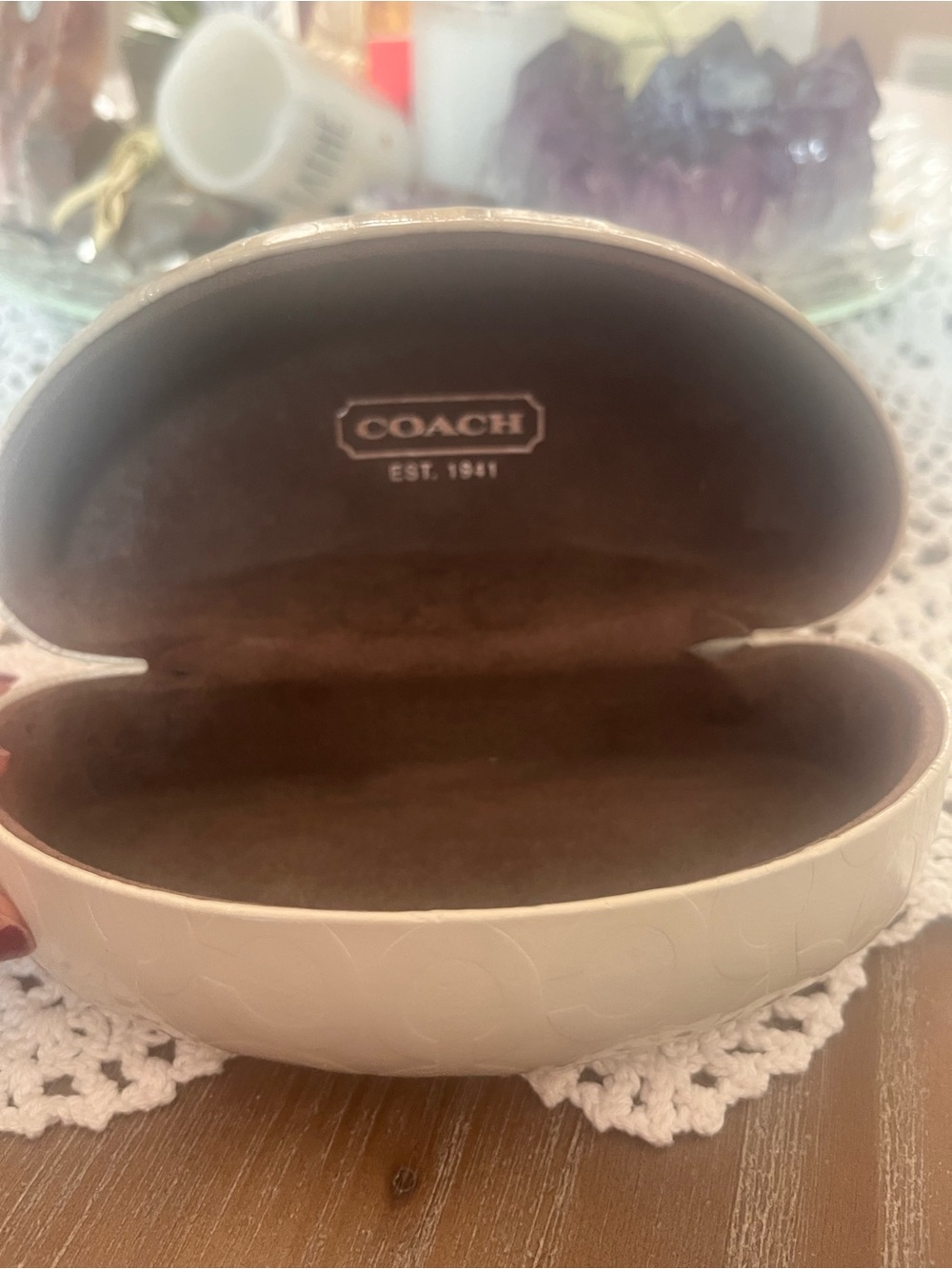 Y2K Coach Black Sunglasses with Cream Signature Case - Picture 3 of 6
